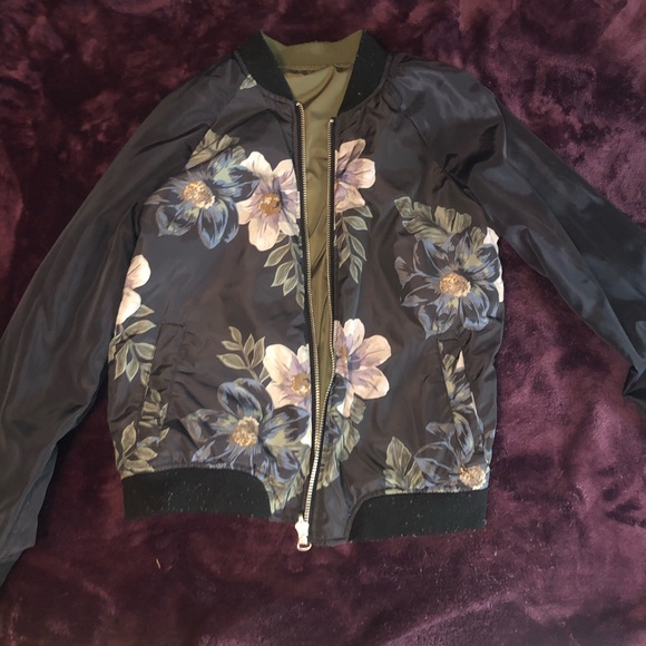 Jacket - Picture 3 of 4